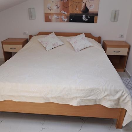 Studio Apartman Nega 2 Rovinj Exterior foto
